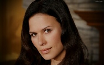 Rhona Mitra