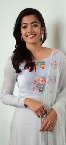 Rashmika Wallpaper Mobile