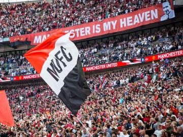 Manchester United Fans Identify Dream Summer Defensive Signing