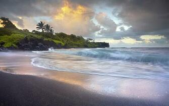 Onto Wai Anapanapa Black Sand Beach H Na Maui Hq Wallpaper