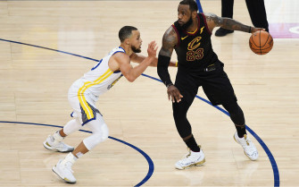 Stephen Curry And Lebron James Wallpaper