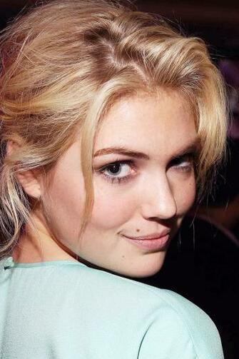 Ios7 Kate Upton Hi There Parallax HD iPhone iPad Wallpaper