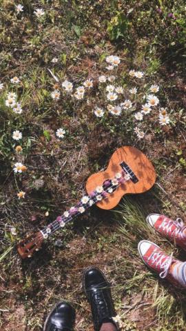 Ukulele Art Hoe Aesthetic Mom