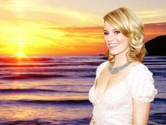Elizabeth Banks Wallpaper
