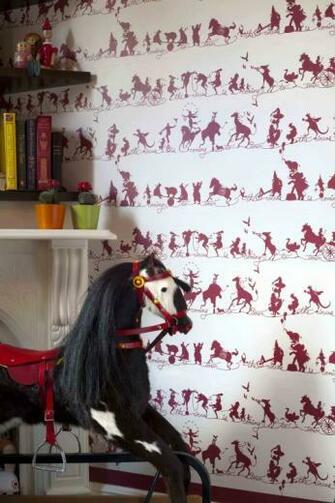 Just Kids Wallpaper The Circus Is Coming To Town