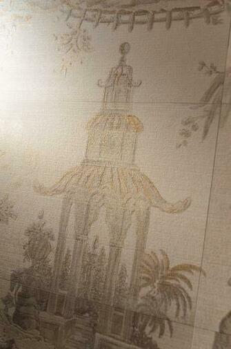 Ceramic Tiles That Look Like Wallpaper From Novoceram Design Dot Fr