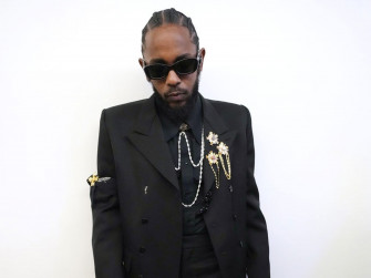 Kendrick Lamar S Super Bowl Suit Was A Pitch Perfect Tribute To