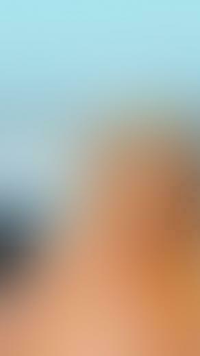 Ios7 Kate Upton Blur Parallax HD iPhone iPad Wallpaper