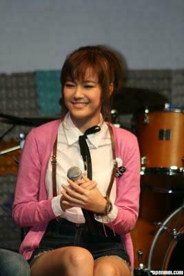 Image Foto Nattasha Nauljam Artis Cantik Dan Imut