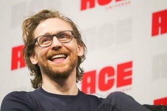 Tom Hiddleston Image Ace Comic Con Arizona January