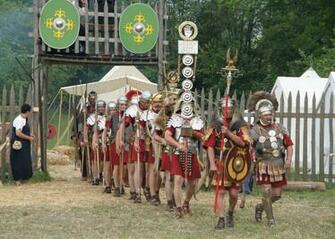 File Roman Soldiers With Aquilifer Signifer Centurio Ac Jpg