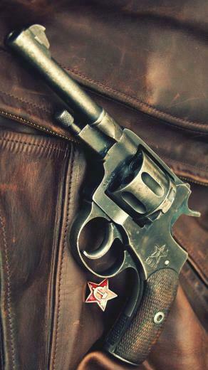 Six Soccialist Pistol In Samsung S8 Wallpaper Guns Wings