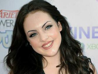 Elizabeth Gillies Wallpaper