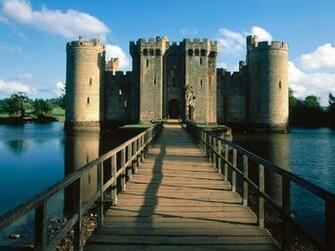 Castles And Palaces Wallpaper Noname