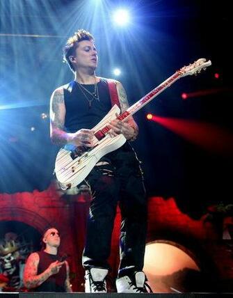Re Avenged Sevenfold Leaves Target Center In Flames