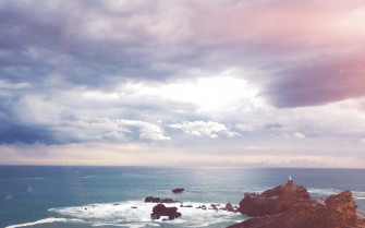 Explore And Create Amazing Memories With This Stylish Summer Wallpaper