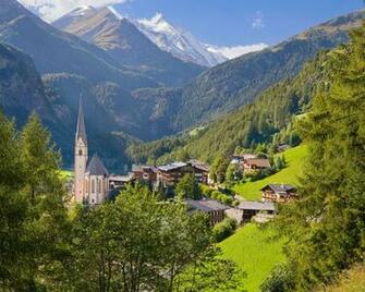 Austrian Alps Desktop Wallpaper