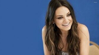 Mila Kunis Wallpaper Celebrity