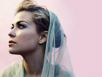 HD Wallpepars Carmen Electra Wallpaper