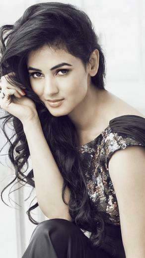 Wallpaper Sonal Chauhan Beauty Bollywood 4k Celebrities