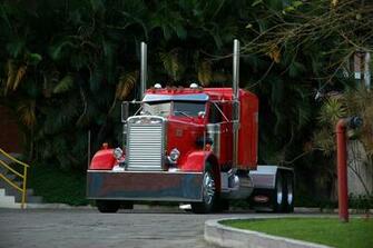 Old Peterbilt Wallpaper