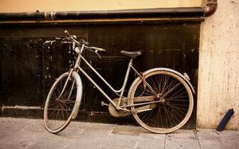 Vintage Bike Wallpaper