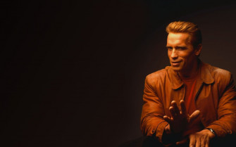 Arnold Schwarzenegger HD Wallpaper