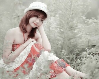 Cute Asian Girl Wallpaper By Jennymari Revelwallpaper Net