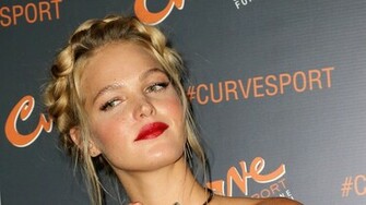 Erin Heatherton Wallpaper