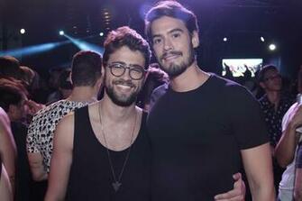 A Turma Boa Que Foi Ver Show Da Anitta Na Wallpaper Para
