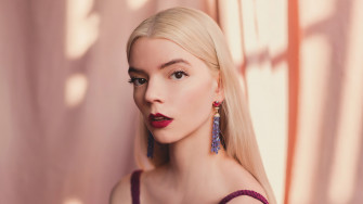 Anya Taylor Joy Critics Choice Awards Portraits 4k 1440p Wallpaper