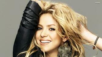 Popular Colombian Singer Songwriter Shakira HD Wallpaper Photos
