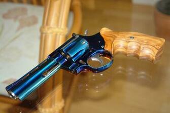 Revolver HD Wallpaper