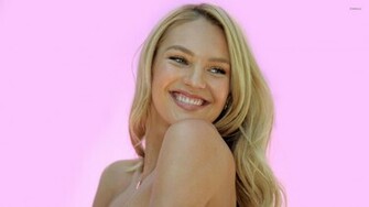 Candice Swanepoel Wallpaper Girl