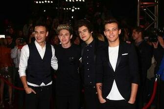 Zayn Malik Removed From One Direction Tour Opening Montage Video