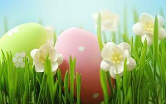 Easter Eggs In The Grass Wallpaper