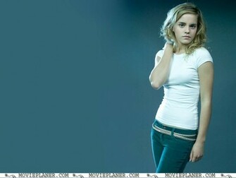 Emma Watson Hot Wallpaper