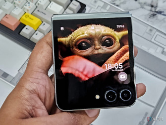 Set Animated Wallpaper On The Galaxy Z Flip Cover Screen
