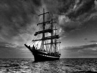 Sailing Wallpaper