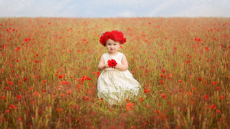 Cute Baby Girl Wallpaper