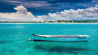 Youwall Lonely Boat Wallpaper