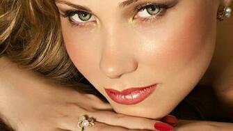 Women Faces Wallpaper