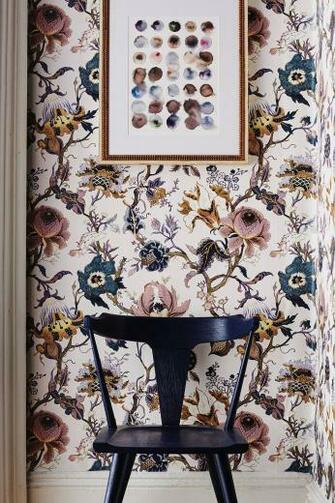 Modern Victorian Style Wall Treatments And Art Get The Look