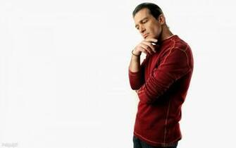 Antonio Banderas Actor Wallpaper For Macbook