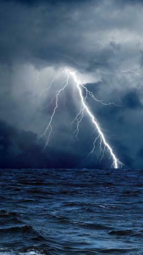 Wallpaper Sea 5k 4k 8k Ocean Storm Lightning