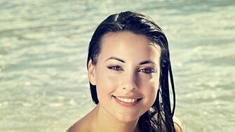 Gorgeous Brunette Lorena Garcia Smiling Desktop Pc And Mac Wallpaper