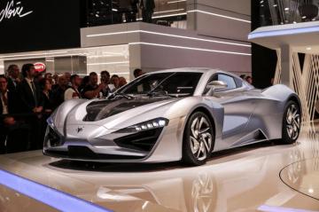 Baic S Arcfox Gt Comes In A Track Version And Street