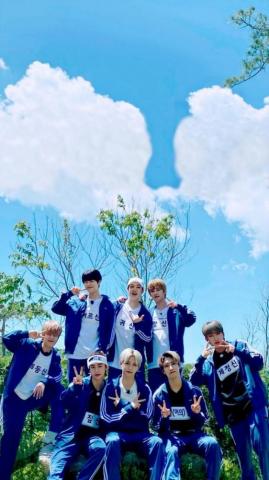 Stray Kids Wallpaper Aesthetic Foto Raf Bebek Sincap Ark C Lar