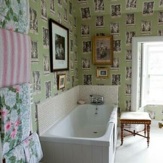 Eclectic Feature Wallpaper Bathroom Traditional Decorating Ideas