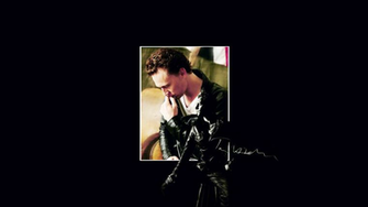 Tom Hiddleston Wallpaper By Chiaratippy